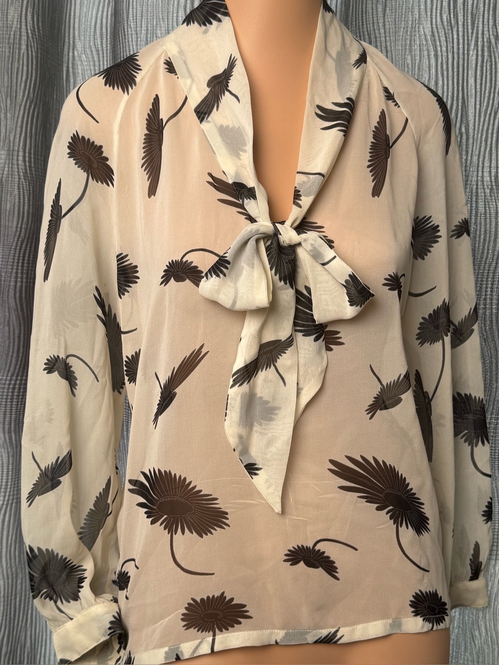 TUCKER 100% Silk Sheer Cream Black Floral Tie-Neck Blouse Size Small